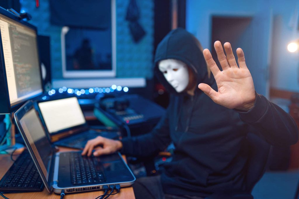Quiconque gère un site internet ou e-commerce en ligne (WordPress / WooCommerce), quelle qu'elle soit, doit se méfier des attaques DDoS